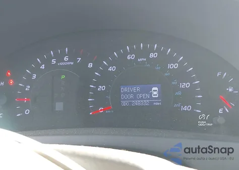 2011 Toyota Camry Xle z USA, uszkodzony, nr VIN 4T1BF3EK3BU665629